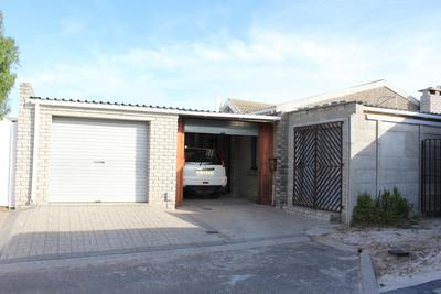 House For Sale in Kraaifontein, Cape Town