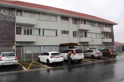 Apartment / Flat For Sale in Glenlily, Parow