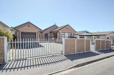 House For Sale in Glenlily, Parow