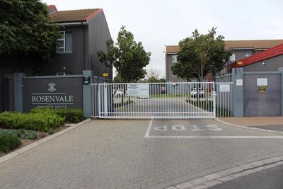 Apartment / Flat For Sale in Buh-rein, Cape Town